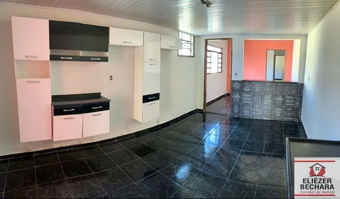 Casa à venda — foto 2 de 7