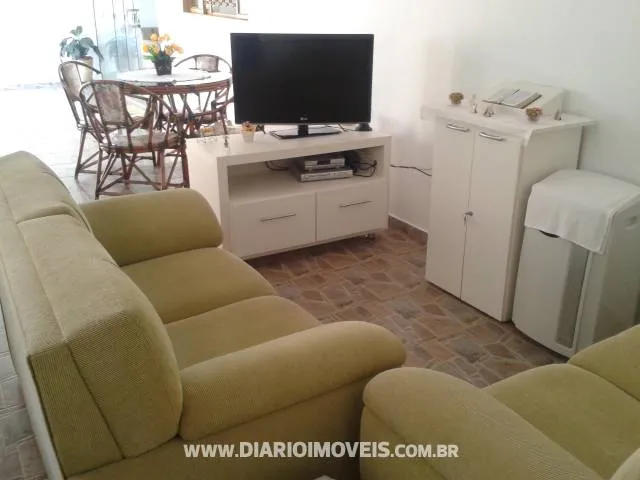 Casa à venda — foto 1 de 2