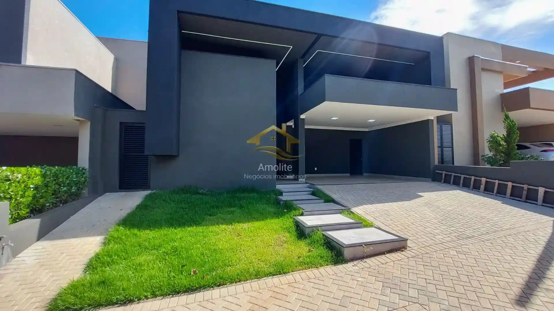 Casa de Condomínio com 3 quartos à venda, 213m² — foto 1 de 40