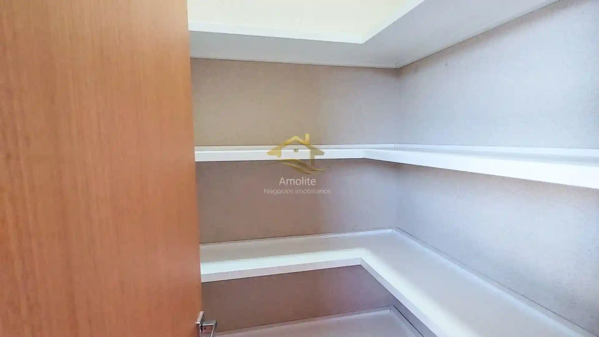 Casa de Condomínio com 3 quartos à venda, 213m² — foto 15 de 40