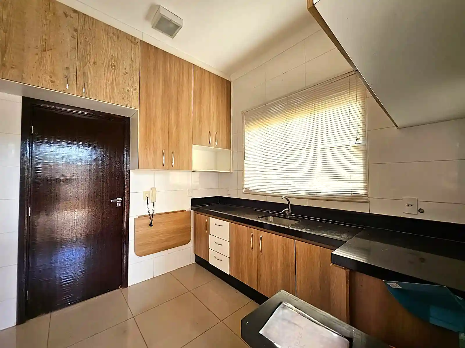 Casa de Condomínio com 3 quartos à venda, 253m² — foto 10 de 18