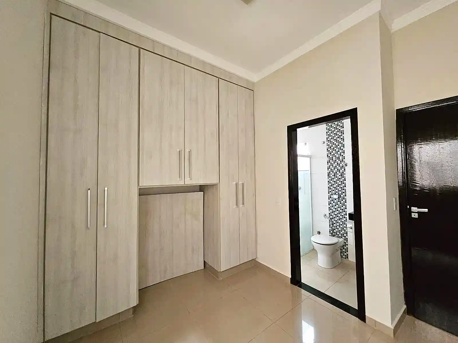 Casa de Condomínio com 3 quartos à venda, 253m² — foto 6 de 18