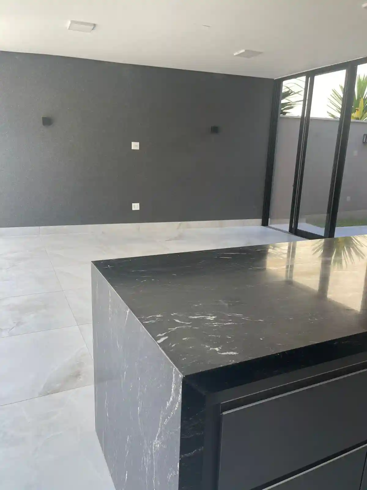 Casa de Condomínio com 3 quartos à venda, 280m² — foto 2 de 20