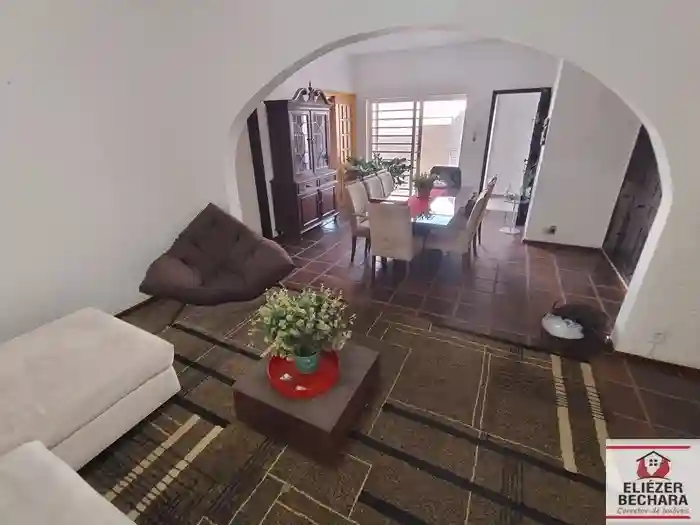 Casa com 3 quartos à venda, 290m² — foto 25 de 42