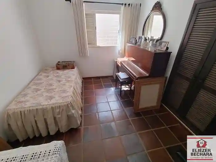 Casa com 3 quartos à venda, 290m² — foto 30 de 42