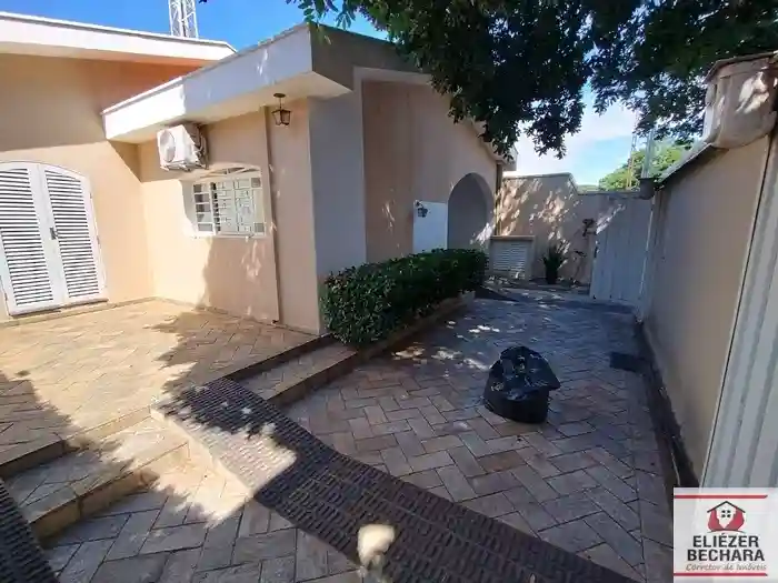 Casa com 3 quartos à venda, 290m² — foto 40 de 42