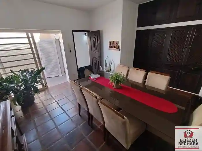 Casa com 3 quartos à venda, 290m² — foto 22 de 42