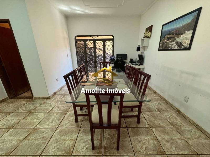 Casa com 3 quartos à venda, 270m² — foto 5 de 37