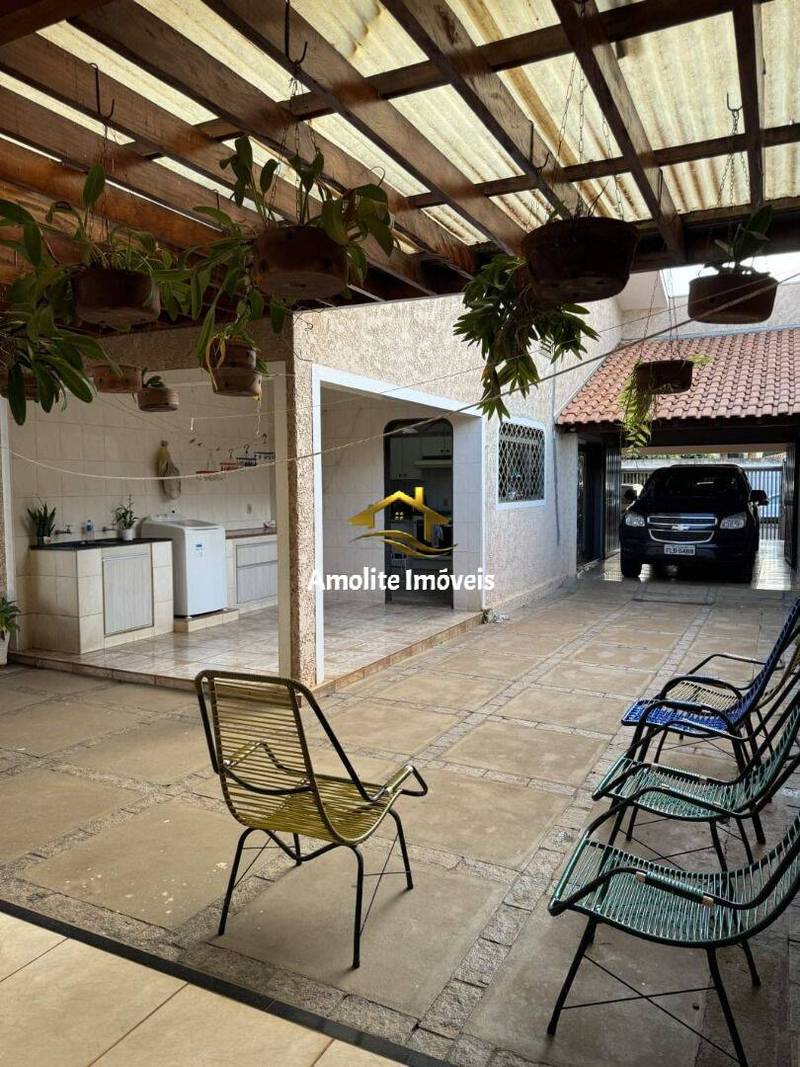 Casa com 3 quartos à venda, 270m² — foto 21 de 37