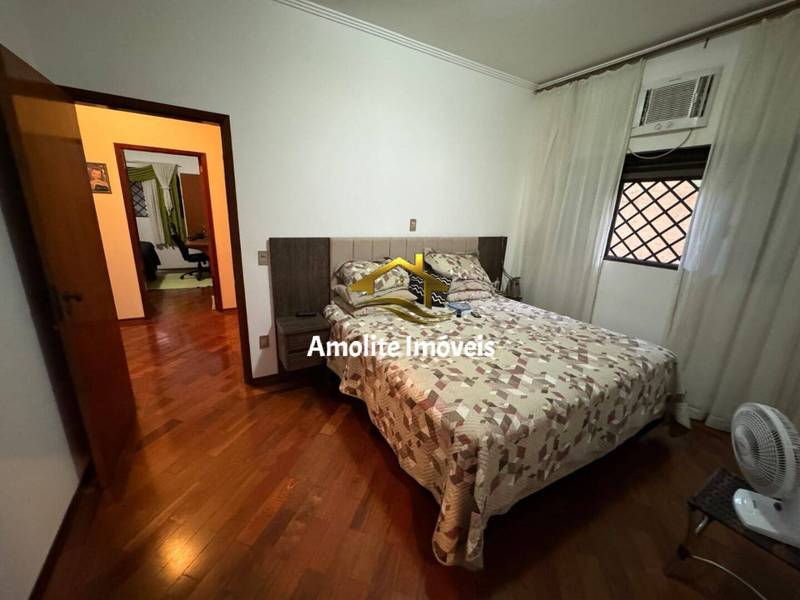 Casa com 3 quartos à venda, 270m² — foto 6 de 37