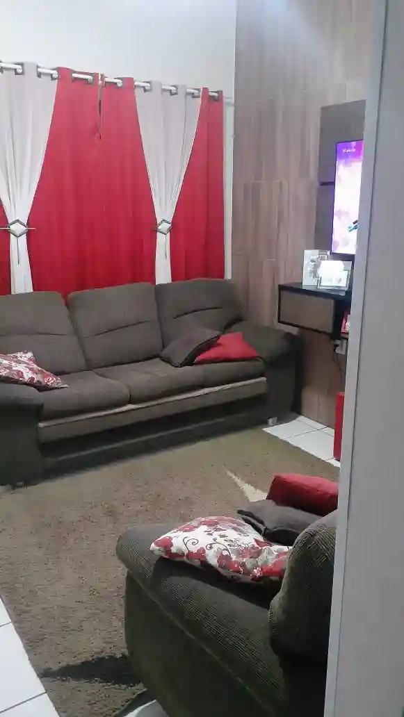 Casa com 2 quartos à venda, 200m² — foto 1 de 12
