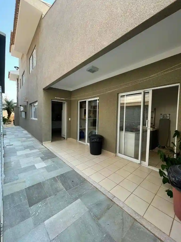 Casa de Condomínio com 4 quartos à venda, 470m² — foto 4 de 26