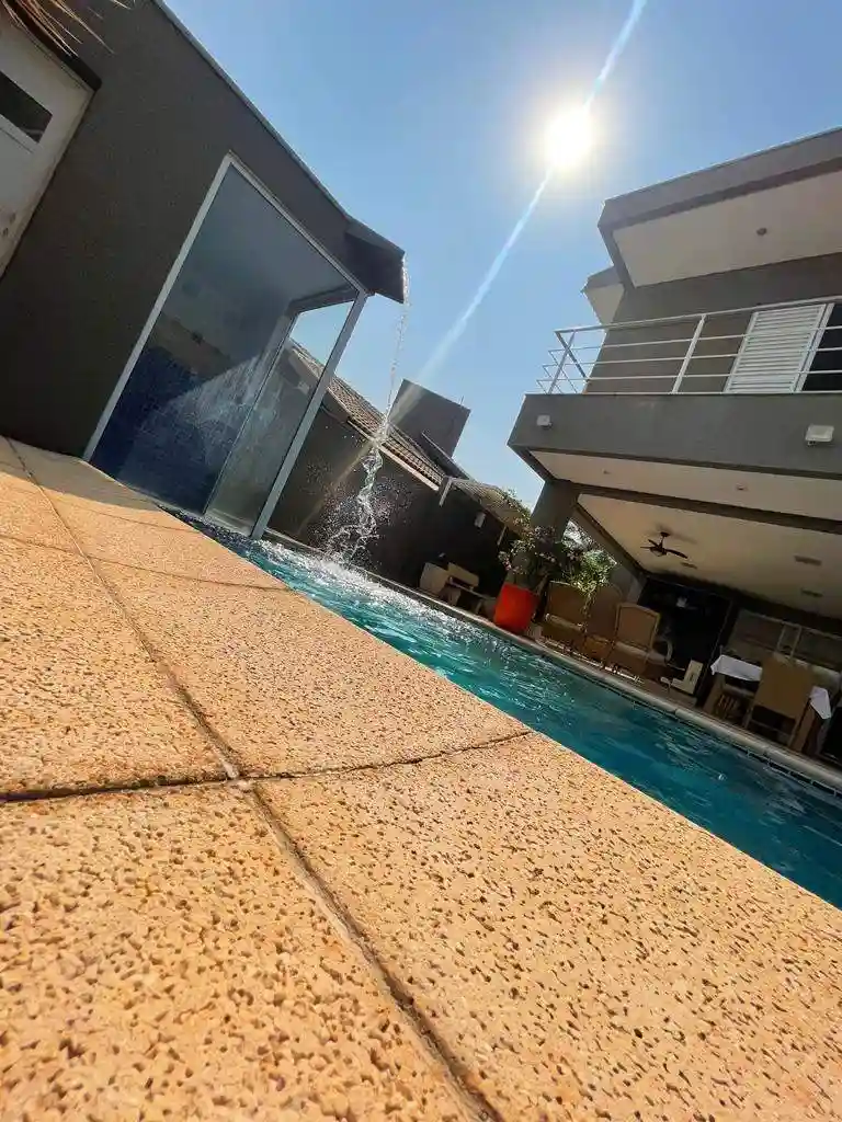 Casa de Condomínio com 4 quartos à venda, 470m² — foto 2 de 26