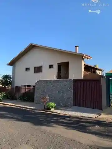 Casa com 5 quartos à venda, 400m² — foto 2 de 12