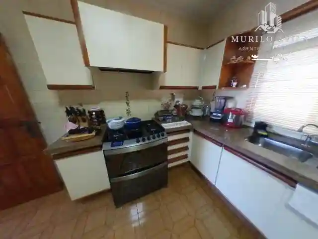 Casa com 5 quartos à venda, 400m² — foto 10 de 12