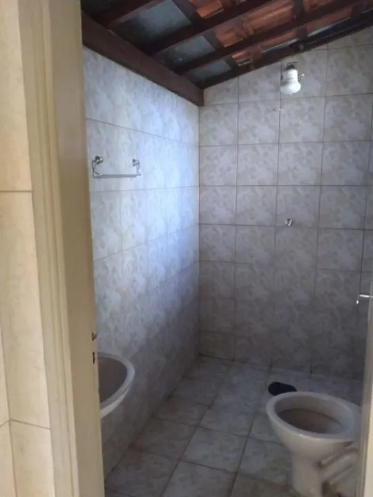Casa à venda — foto 2 de 6