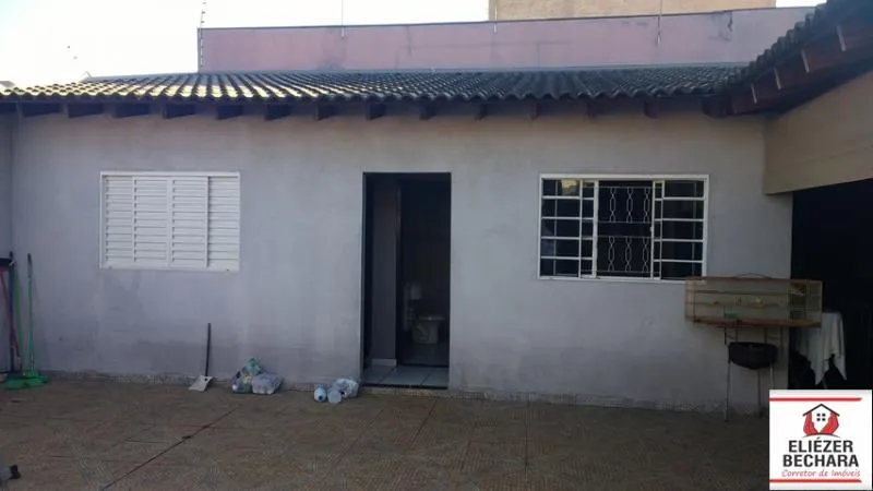 Casa à venda — foto 1 de 8
