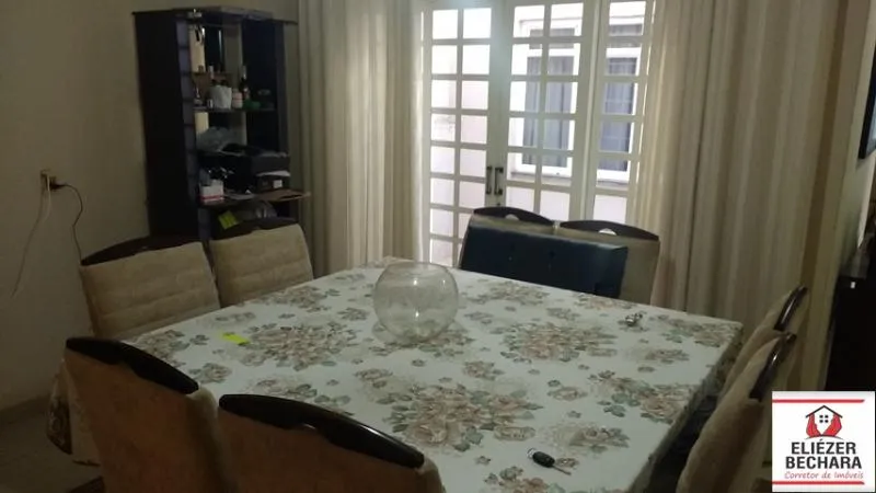 Casa à venda — foto 8 de 8