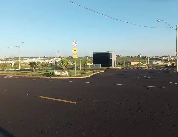 Terreno / Lote / Condomínio  à venda, 209m² — foto 3 de 3