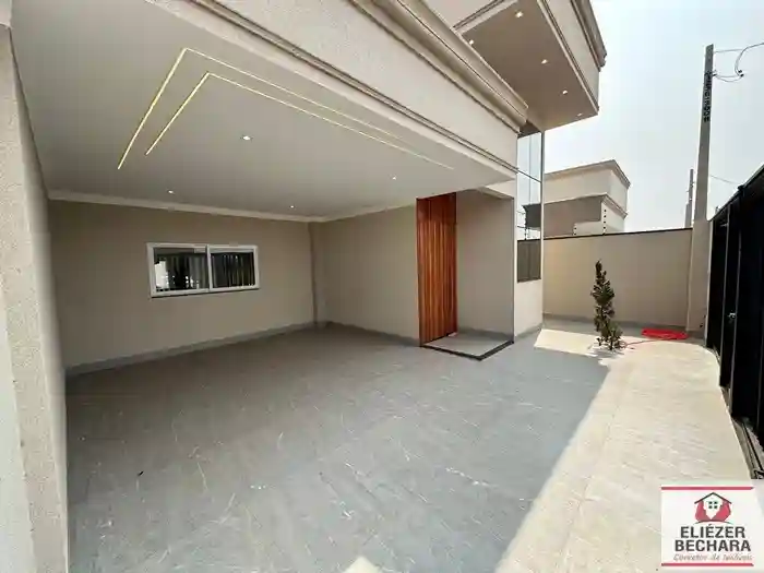 Casa com 3 quartos à venda, 159m² — foto 2 de 27