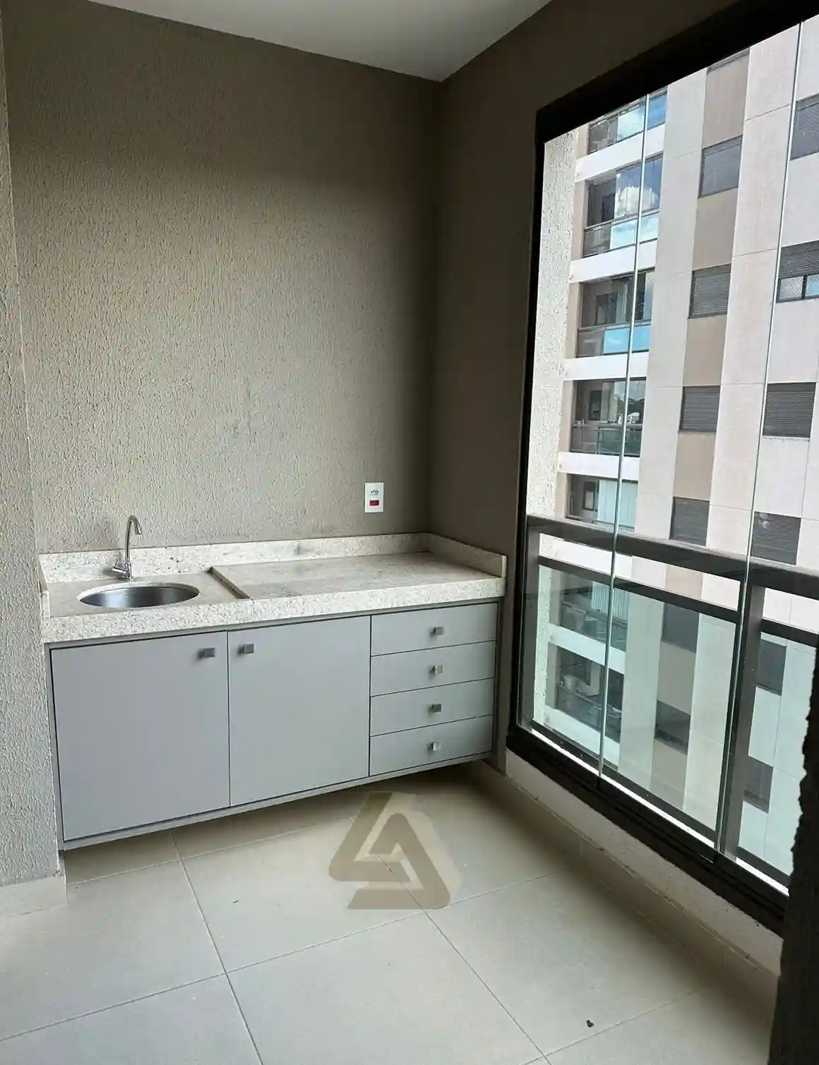 Apartamento com 3 quartos à venda, 80m² — foto 4 de 14