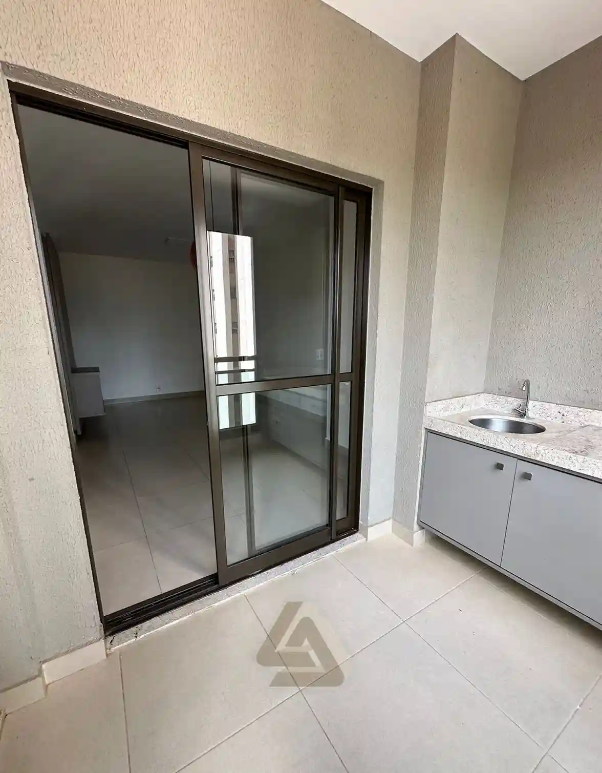 Apartamento com 3 quartos à venda, 80m² — foto 5 de 14