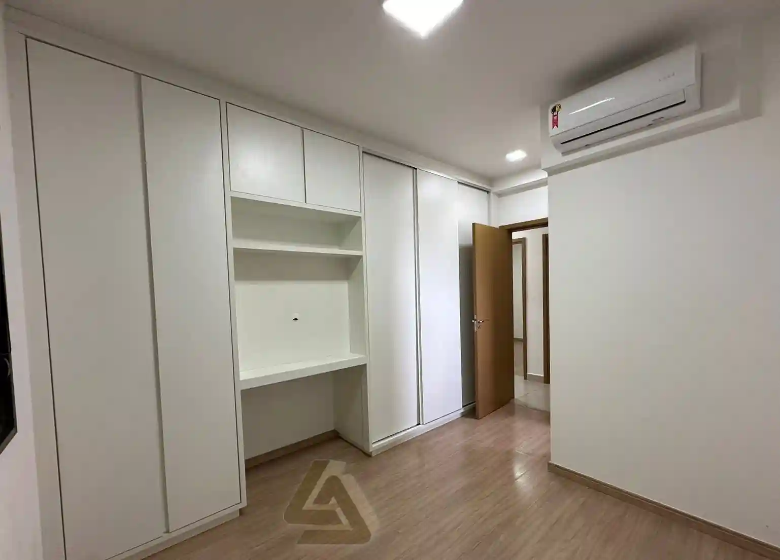 Apartamento com 3 quartos à venda, 80m² — foto 12 de 14