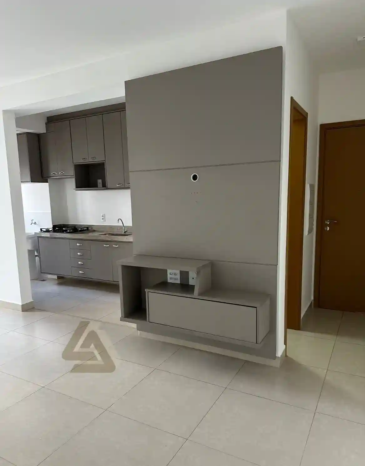 Apartamento com 3 quartos à venda, 80m² — foto 2 de 14