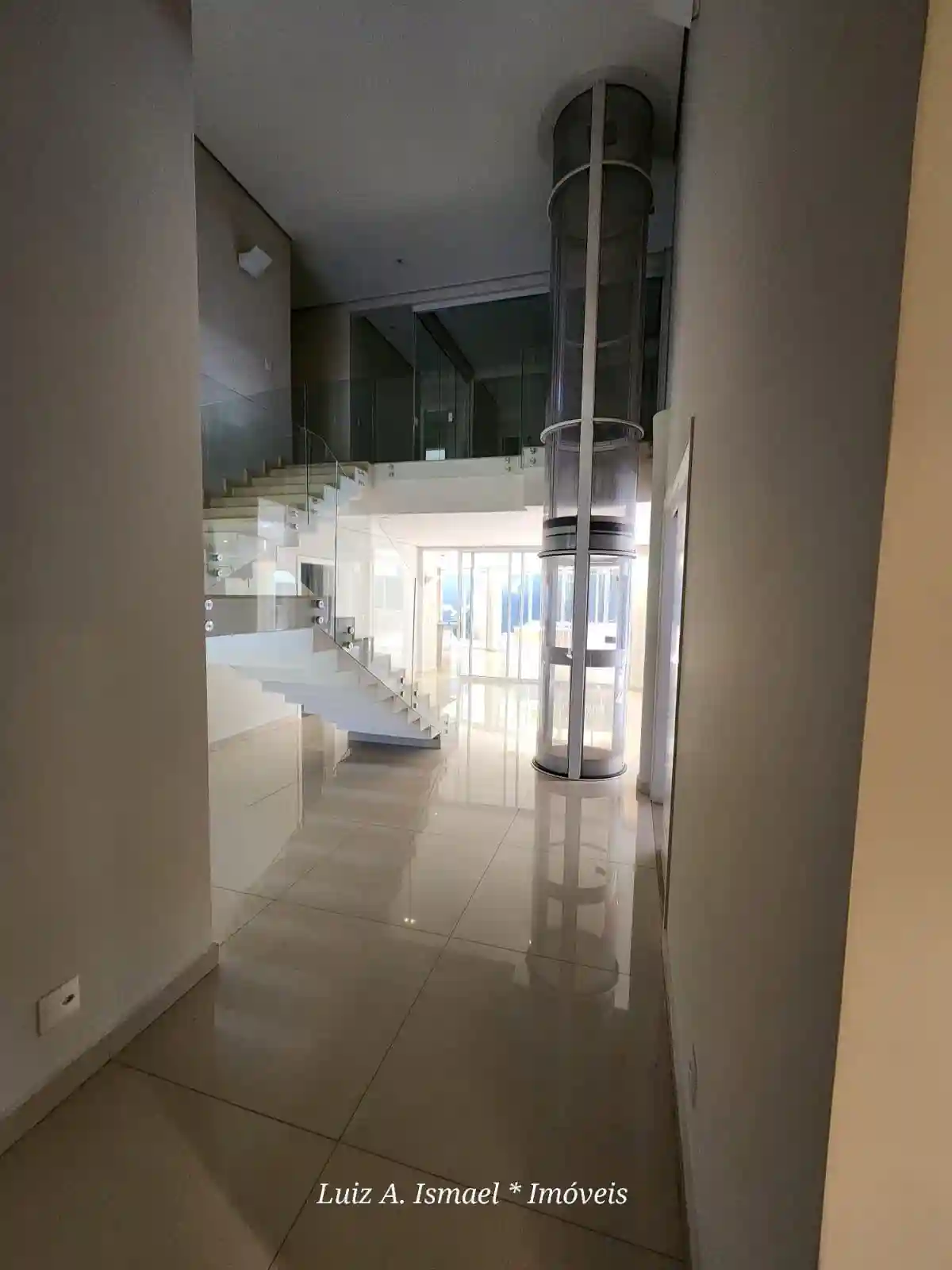 Casa de Condomínio com 4 quartos para aluguel, 500m² — foto 17 de 59