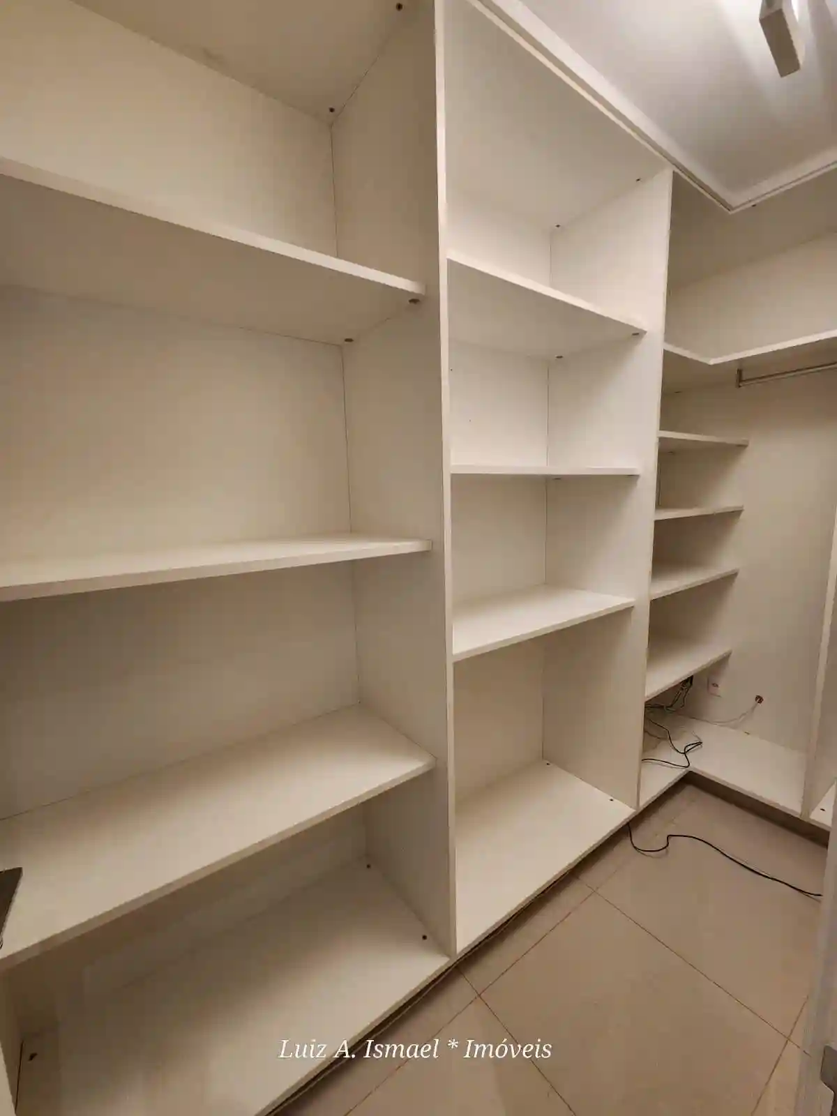Casa de Condomínio com 4 quartos para aluguel, 500m² — foto 51 de 59