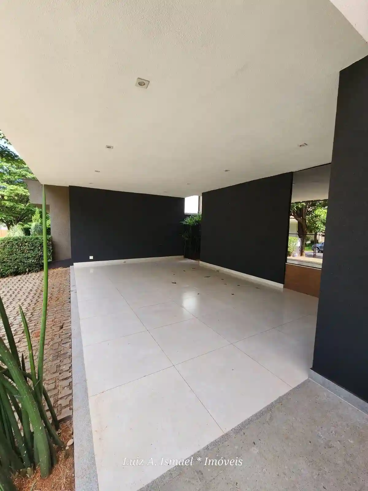 Casa de Condomínio com 4 quartos para aluguel, 500m² — foto 9 de 59