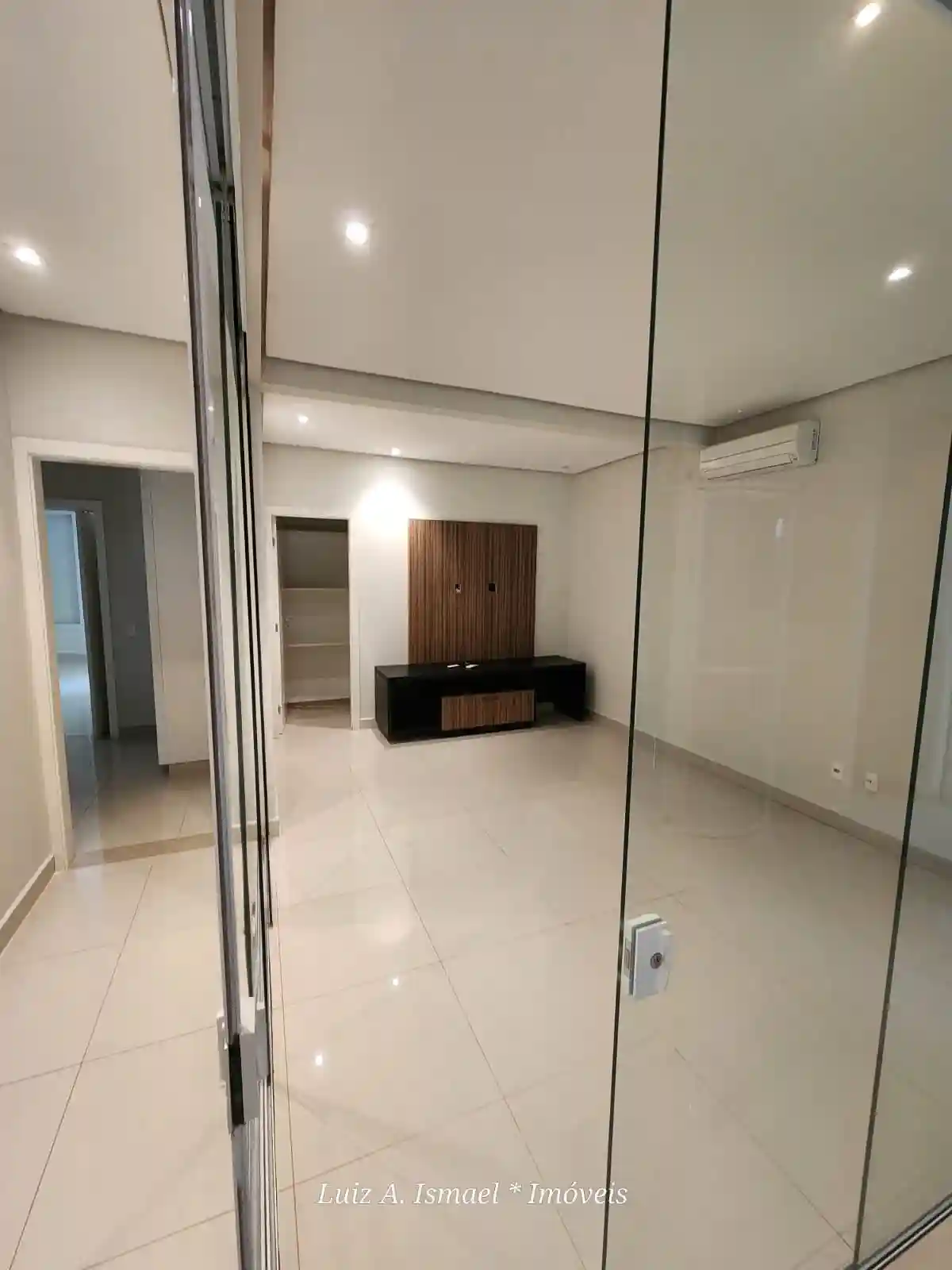 Casa de Condomínio com 4 quartos para aluguel, 500m² — foto 40 de 59