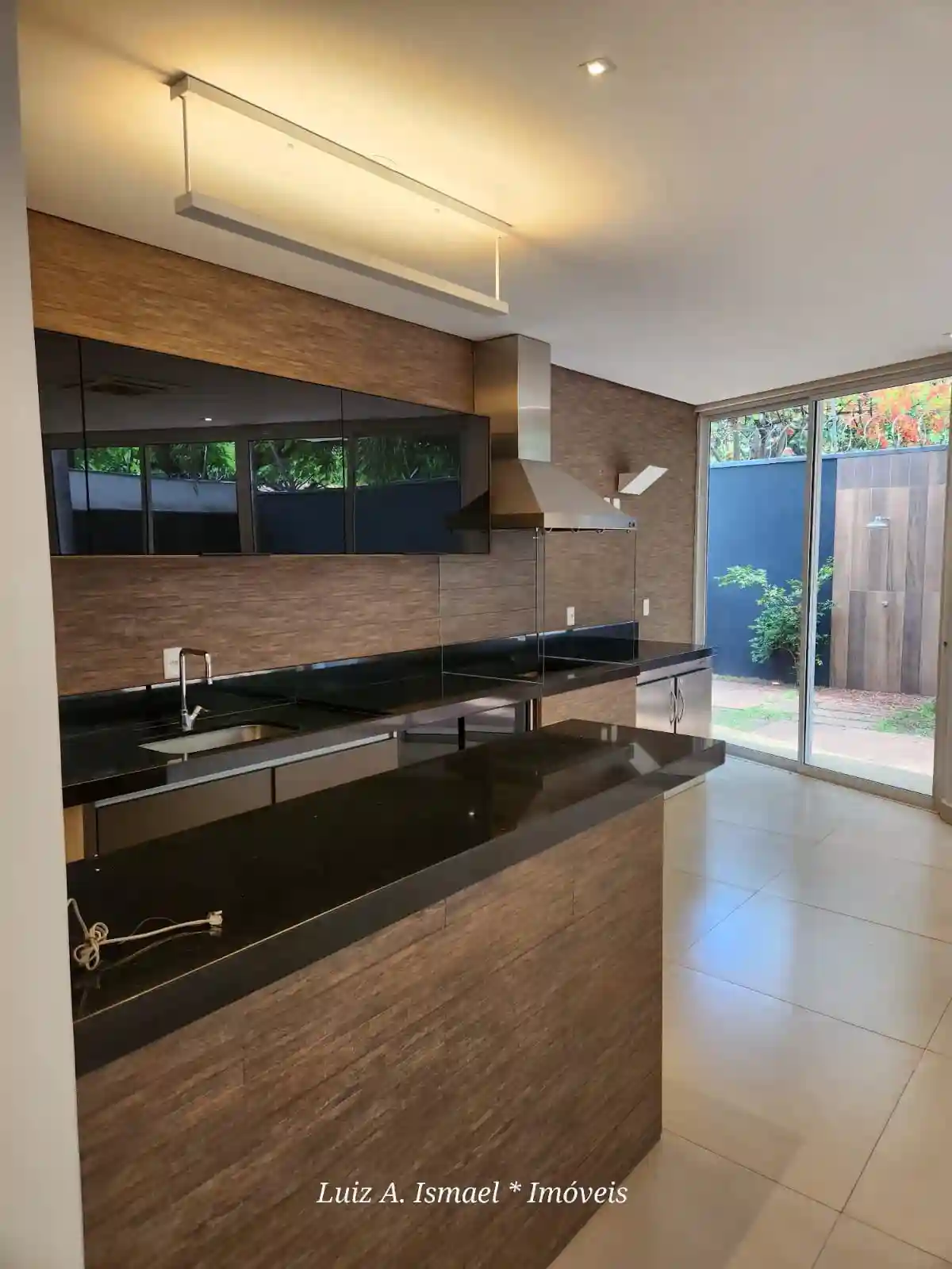 Casa de Condomínio com 4 quartos para aluguel, 500m² — foto 23 de 59
