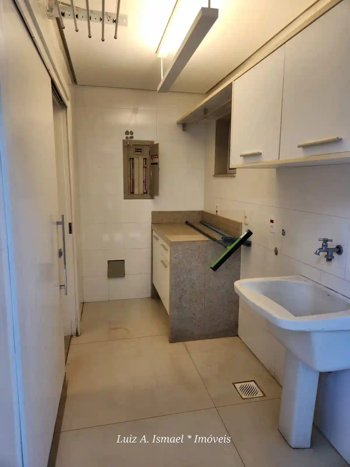 Casa de Condomínio com 4 quartos para aluguel, 500m² — foto 27 de 59