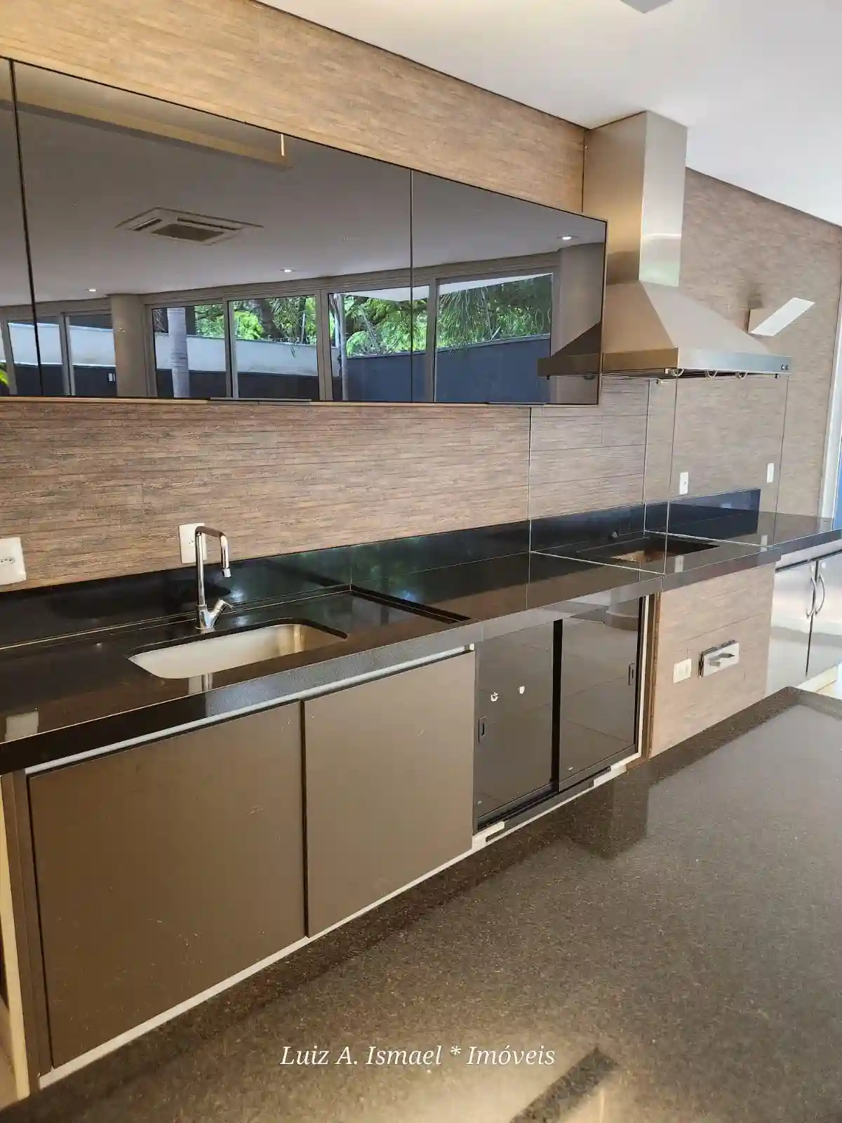 Casa de Condomínio com 4 quartos para aluguel, 500m² — foto 21 de 59