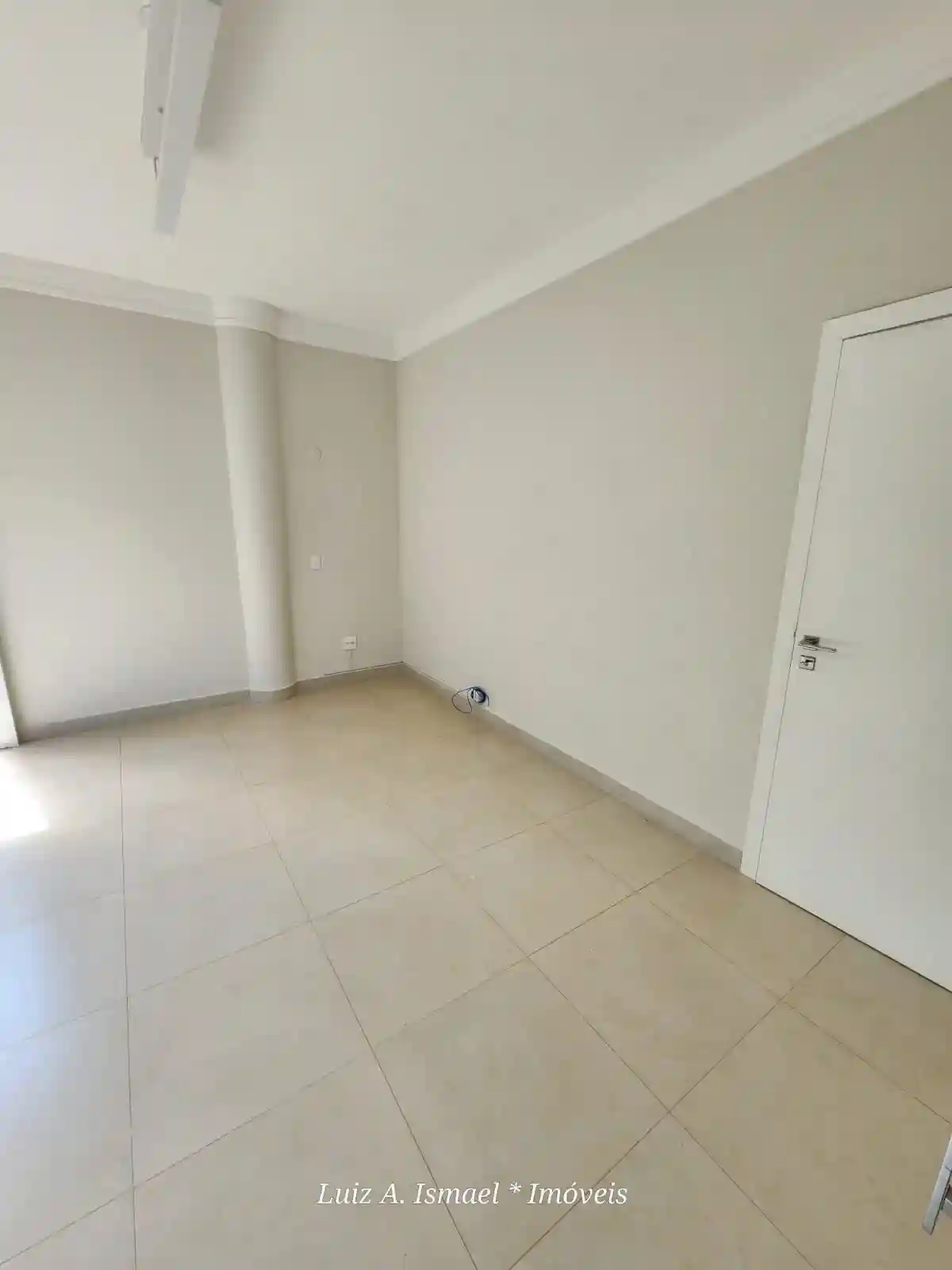 Casa de Condomínio com 4 quartos para aluguel, 500m² — foto 32 de 59