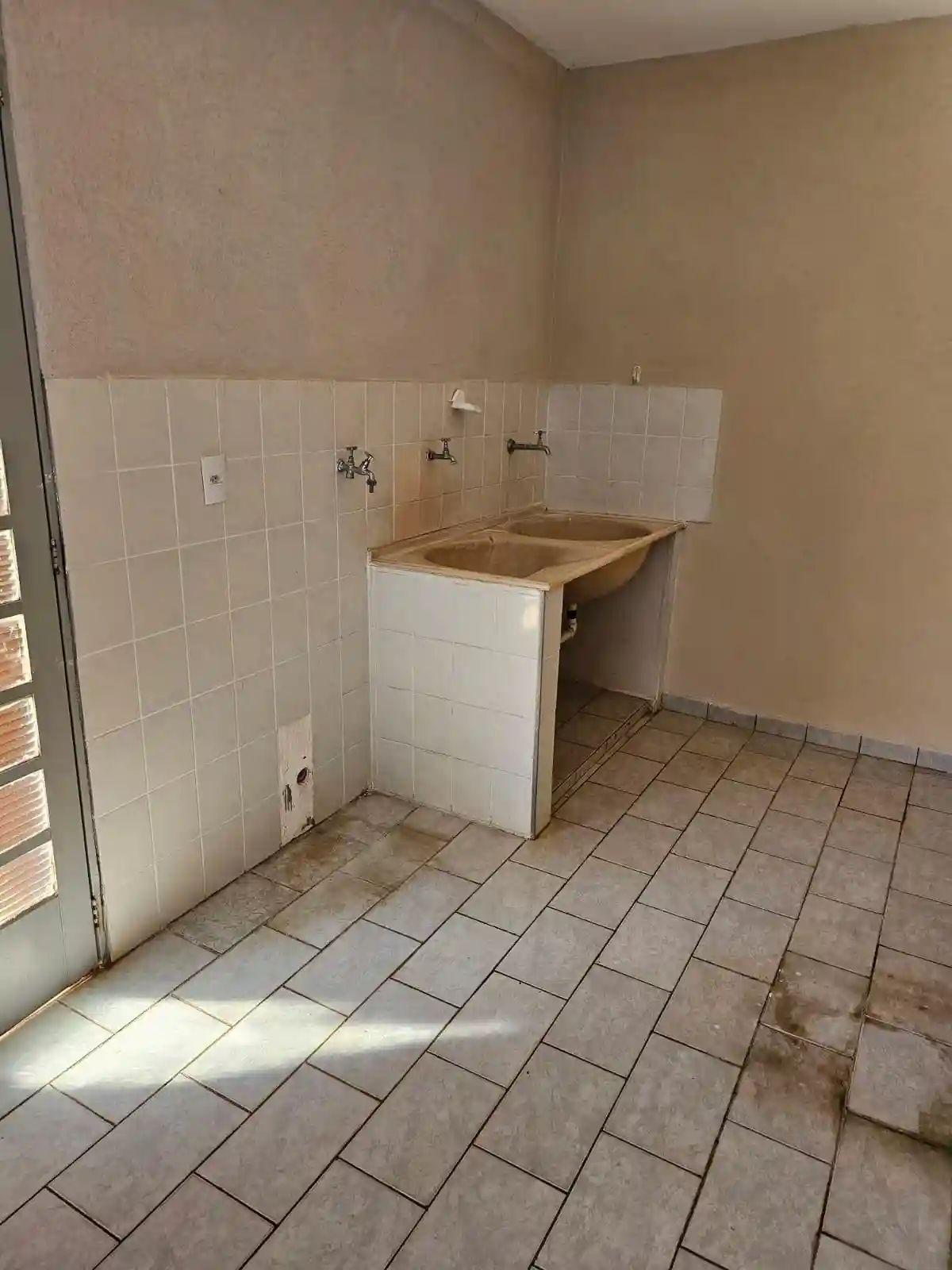 Casa com 3 quartos à venda, 360m² — foto 19 de 21