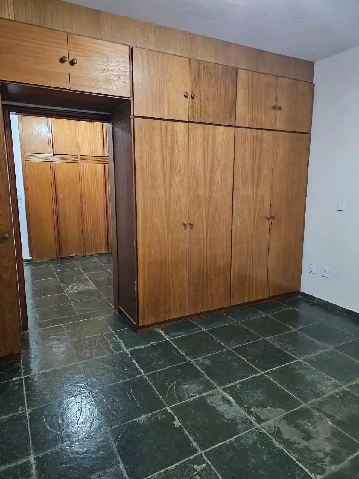 Casa com 3 quartos à venda, 360m² — foto 14 de 21