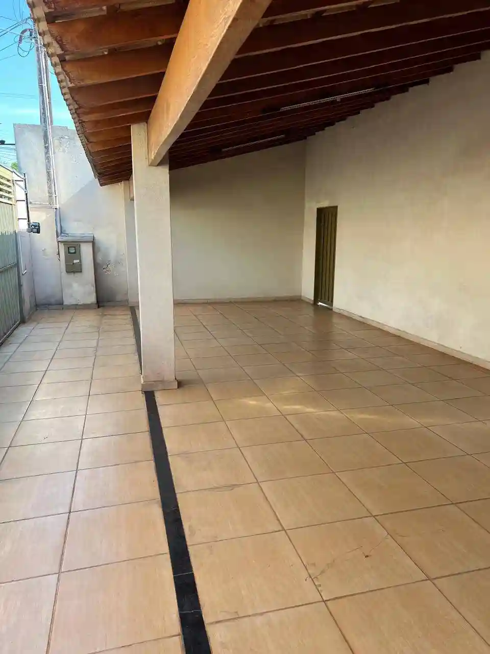 Casa com 3 quartos à venda, 360m² — foto 2 de 21