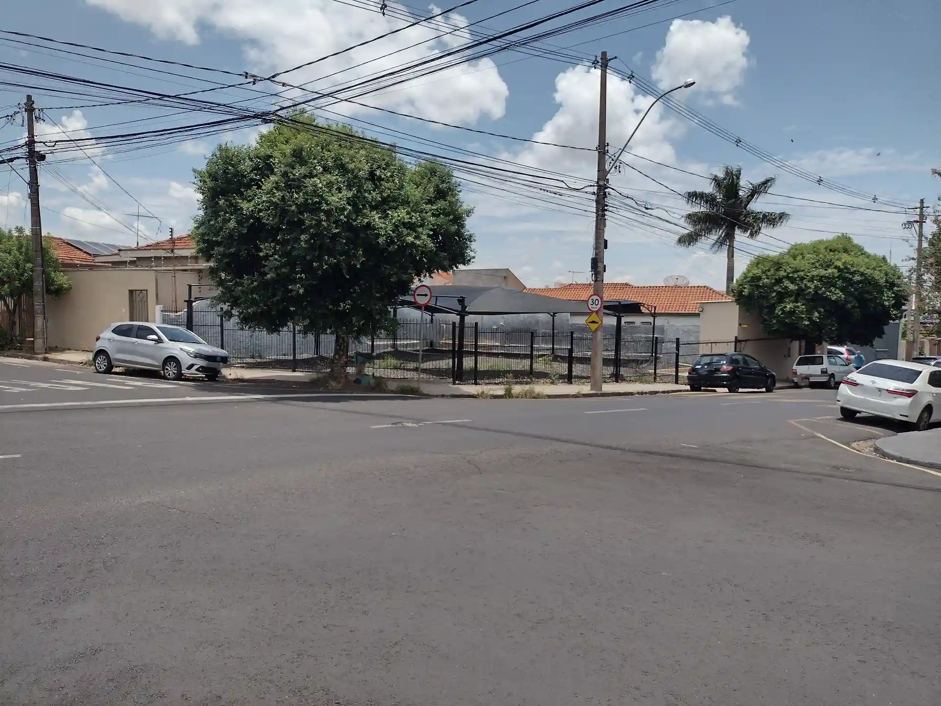 Loja / Salão / Ponto Comercial  para aluguel, 350m² — foto 3 de 9