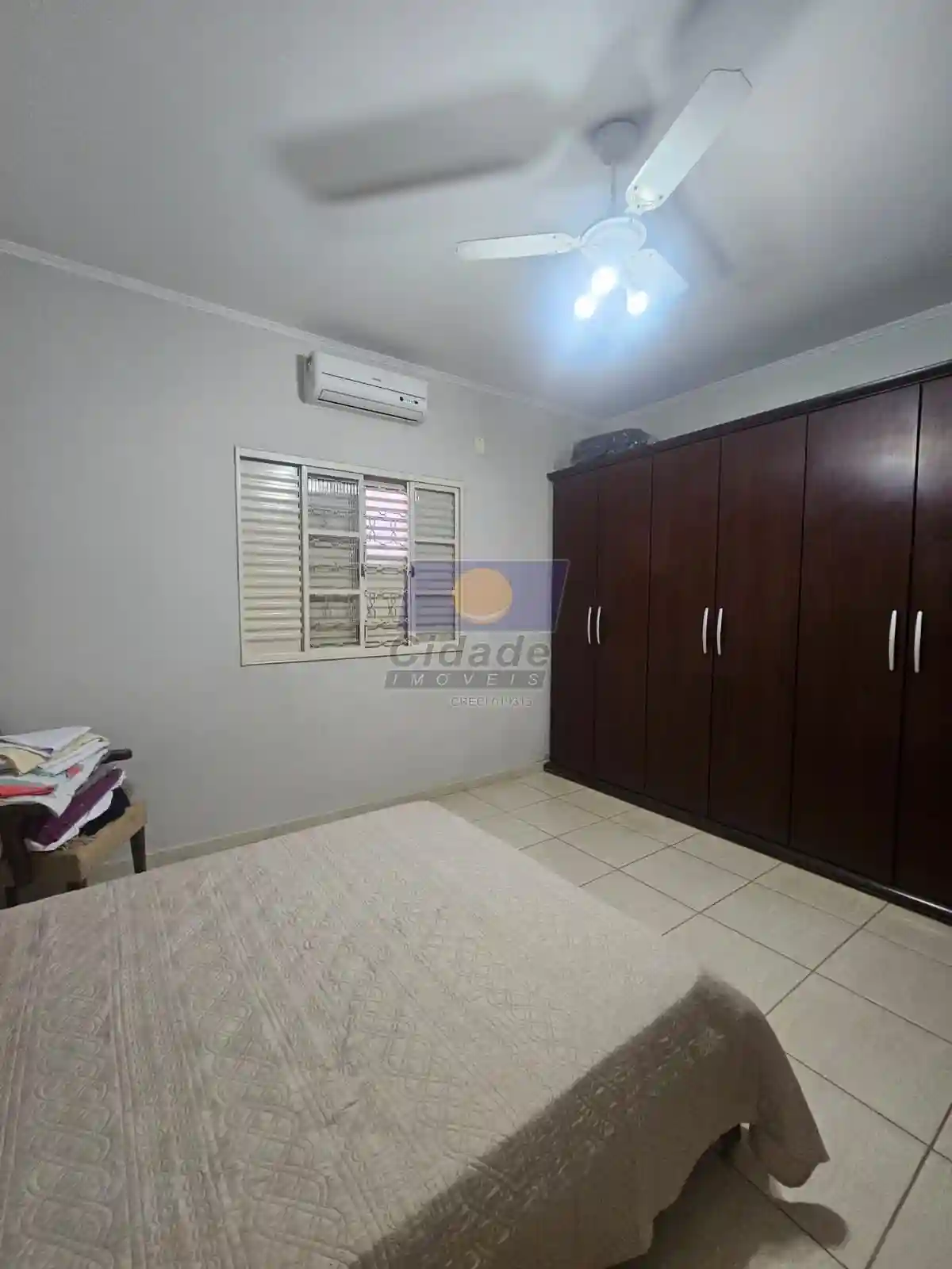 Casa com 3 quartos à venda, 204m² — foto 10 de 23