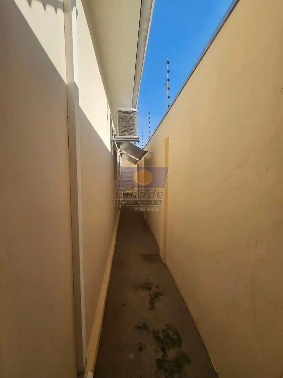 Casa com 3 quartos à venda, 204m² — foto 22 de 23