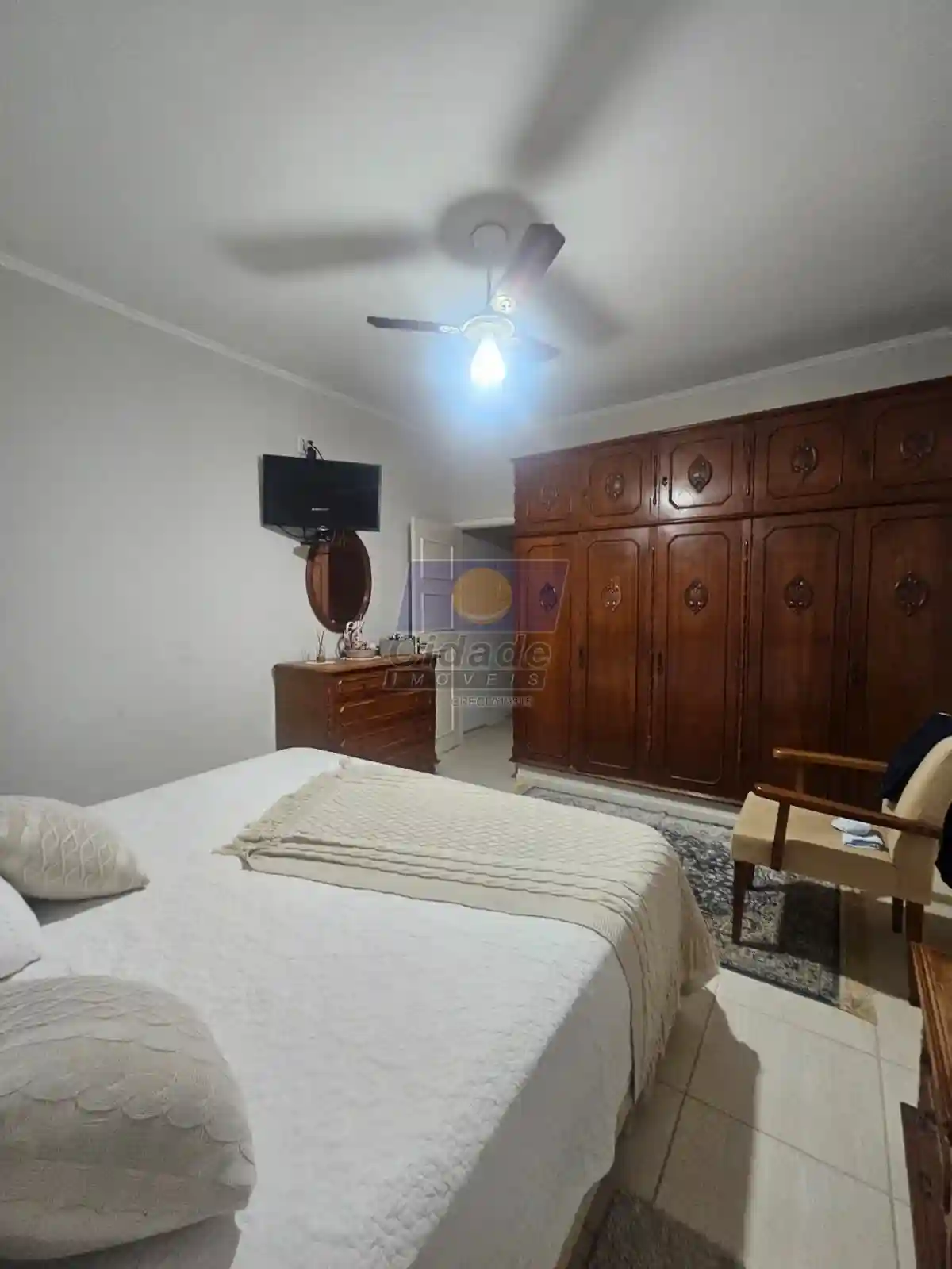 Casa com 3 quartos à venda, 204m² — foto 5 de 23