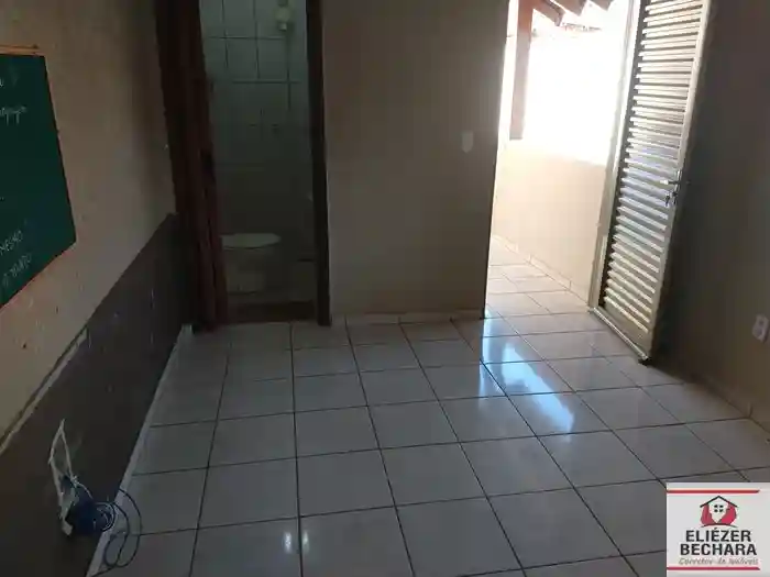 Casa com 3 quartos à venda, 240m² — foto 40 de 43