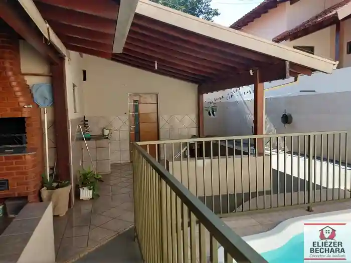 Casa com 3 quartos à venda, 240m² — foto 11 de 43