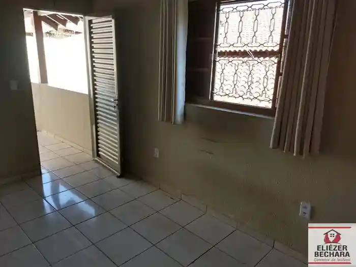 Casa com 3 quartos à venda, 240m² — foto 41 de 43