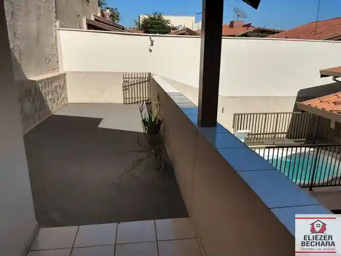 Casa com 3 quartos à venda, 240m² — foto 43 de 43