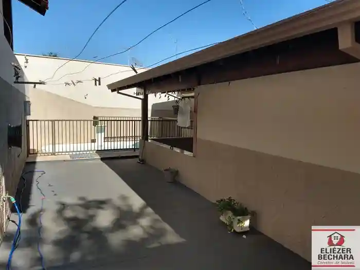 Casa com 3 quartos à venda, 240m² — foto 16 de 43