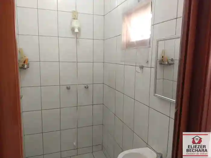Casa com 3 quartos à venda, 240m² — foto 42 de 43