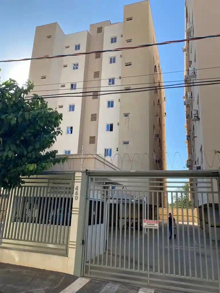 Apartamento com 2 quartos à venda, 70m² — foto 1 de 13